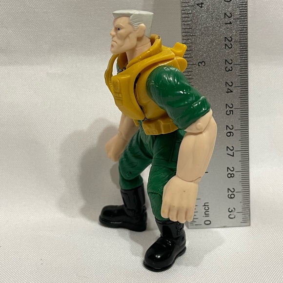 Vintage Burger King 1998 Small Soldiers CHIP HAZARD 4" Action Figure loose - Picture 6 of 6